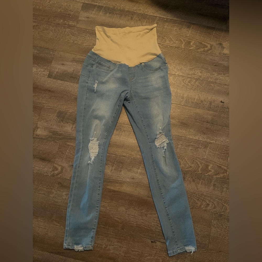 Medium. Light blue jeans.